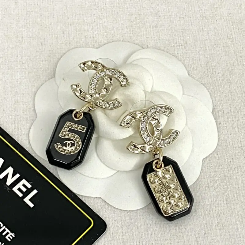 chanel boucles doreilles pour femme s_121a3211